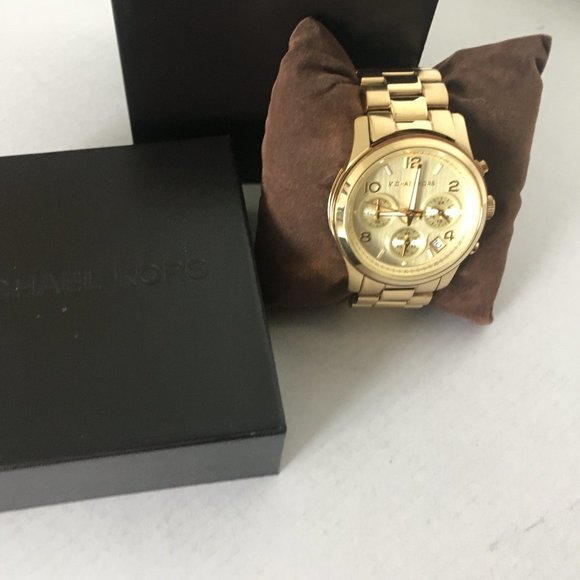 Michael Kors Women\'s MK5055 Runway Chronograph watch main image 6